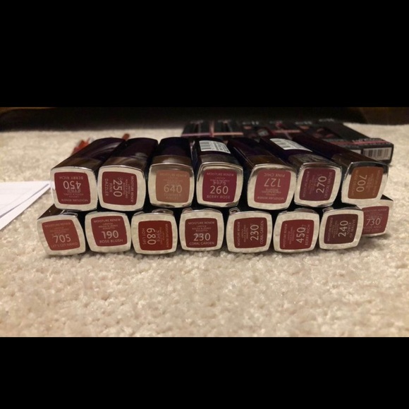 Mystery makeup box - Picture 3 of 12